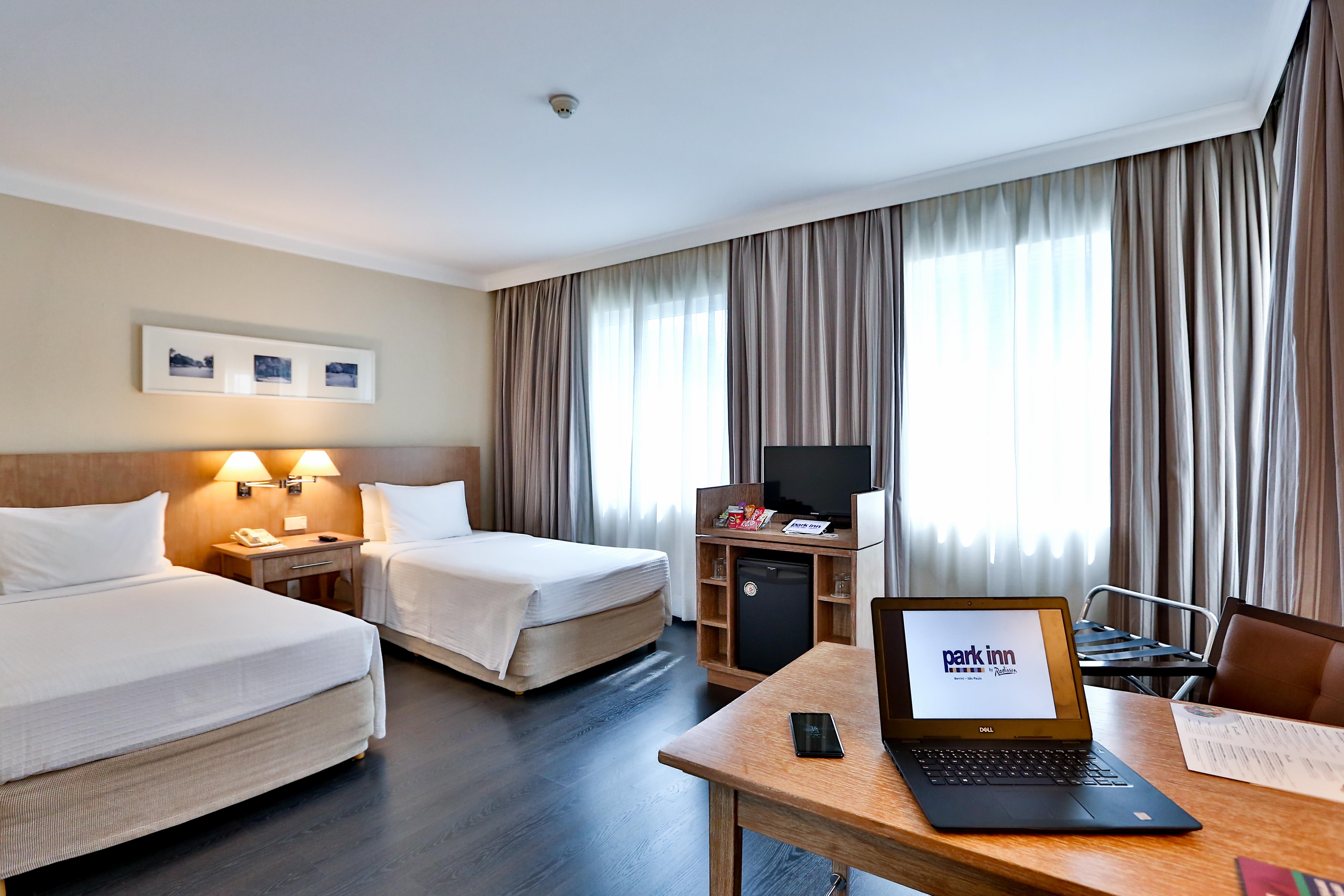 Park Inn By Radisson Berrini Sao Paulo Bagian luar foto