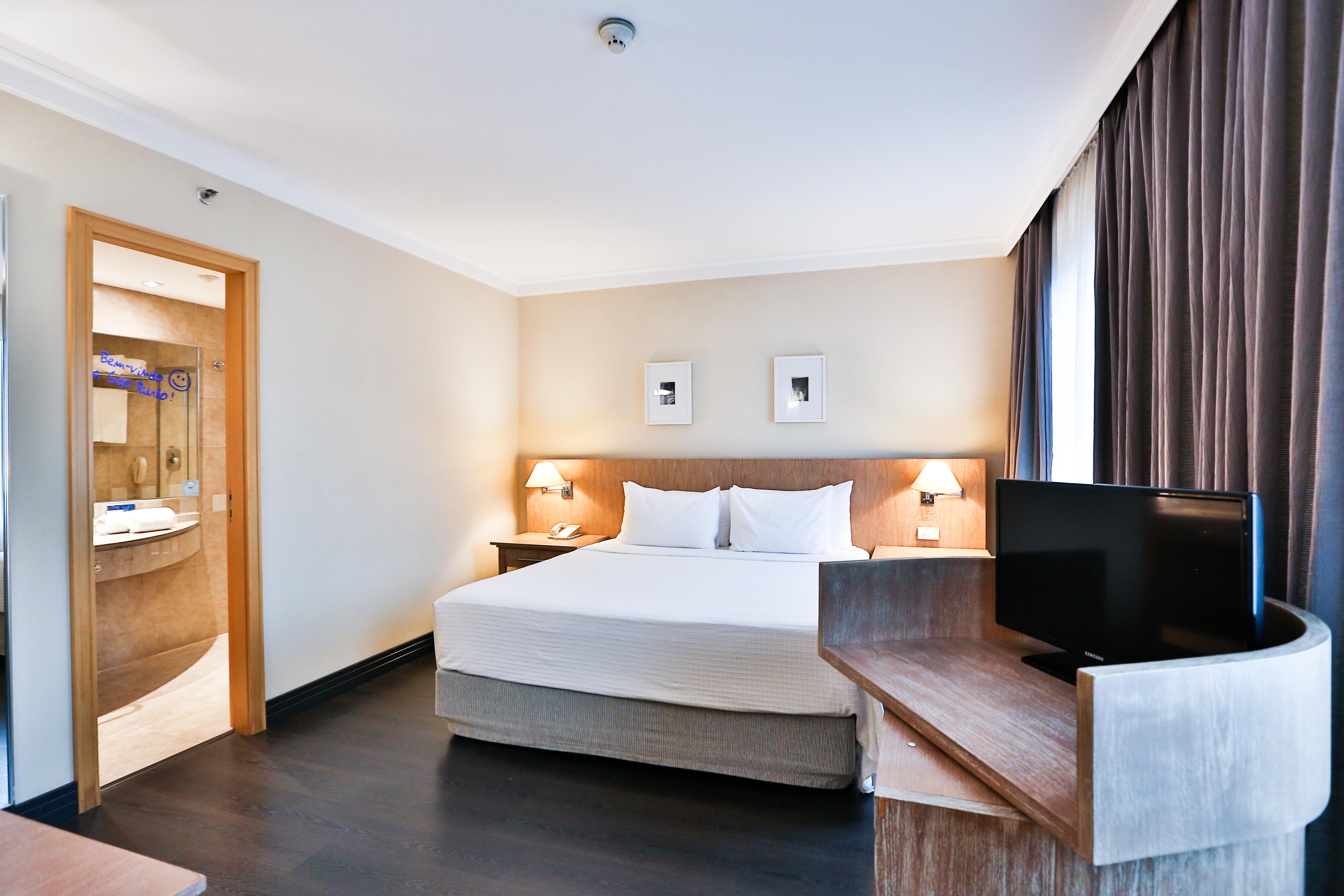 Park Inn By Radisson Berrini Sao Paulo Bagian luar foto